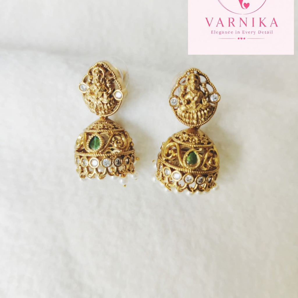 Temple Lakshmi Pearl Necklace Set : Add a touch of divine elegance to your traditional look with the Temple Lakshmi Pearl Necklace Set ✨
